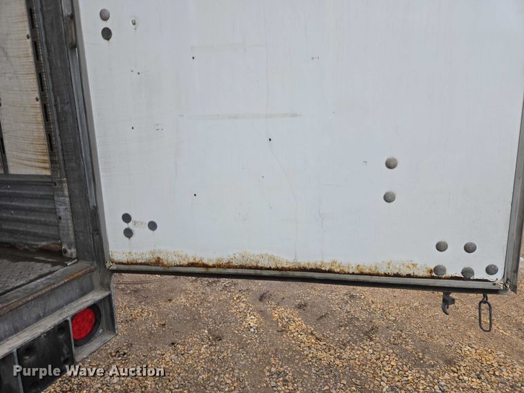 image for item EB1219 2013 Vanguard National Trailer Corporation VIP 4000 dry van trailer