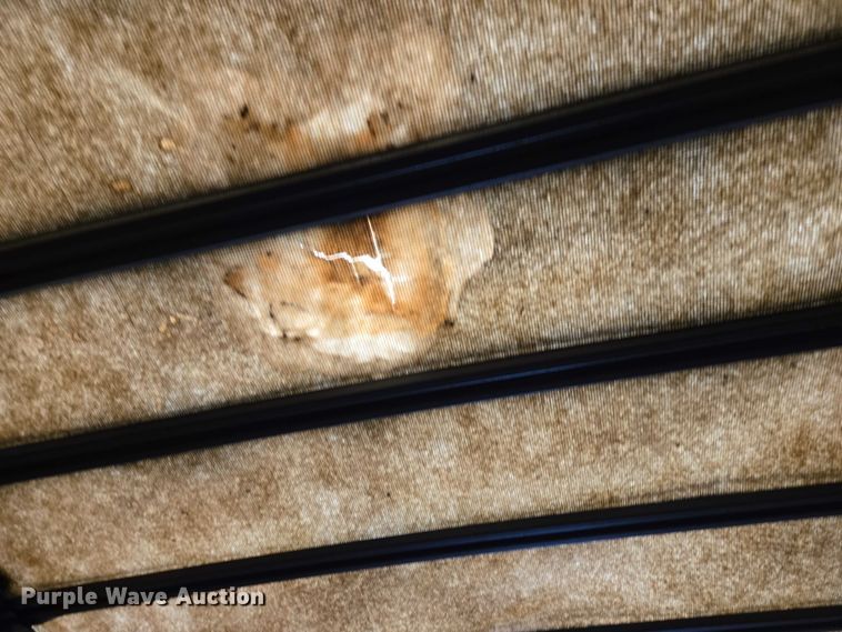 image for item EB1219 2013 Vanguard National Trailer Corporation VIP 4000 dry van trailer