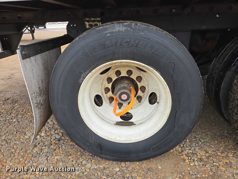 image for item EB1219 2013 Vanguard National Trailer Corporation VIP 4000 dry van trailer