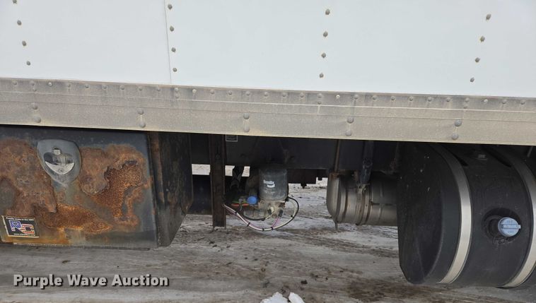 image for item EB1221 2016 Kenworth T800 box truck