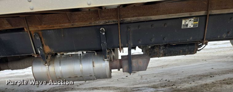 image for item EB1221 2016 Kenworth T800 box truck