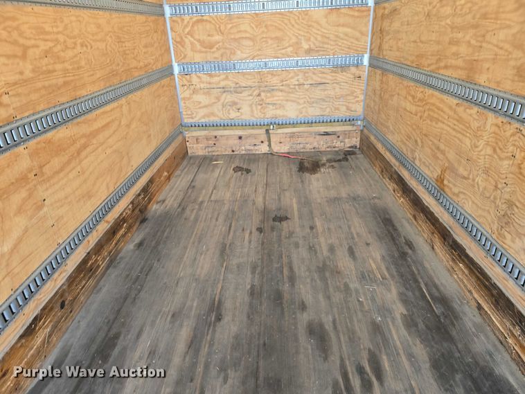 image for item EB1221 2016 Kenworth T800 box truck