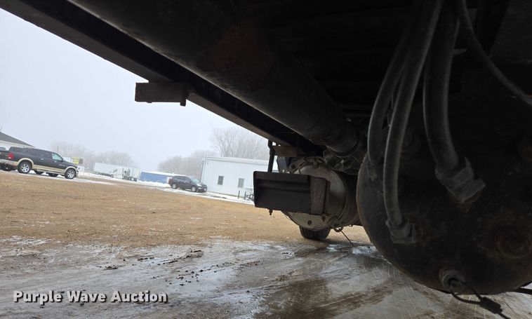 image for item EB1221 2016 Kenworth T800 box truck