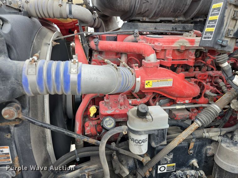 image for item EB1221 2016 Kenworth T800 box truck