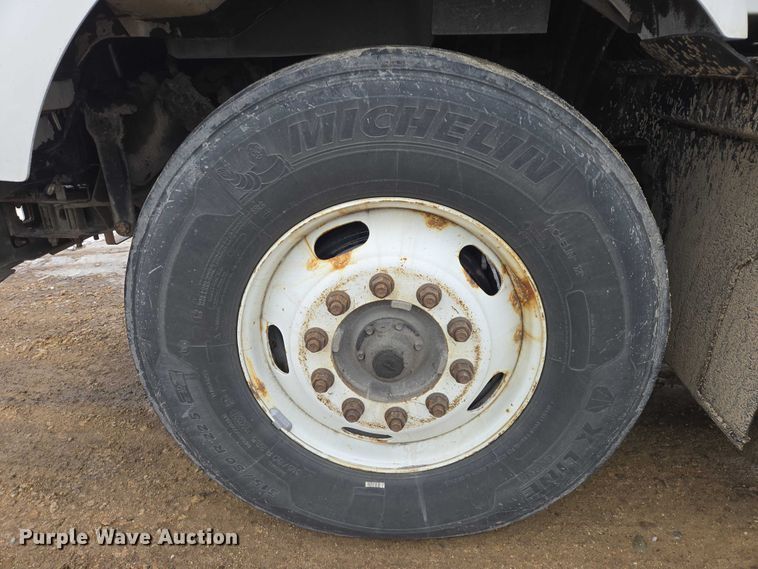 image for item EB1221 2016 Kenworth T800 box truck