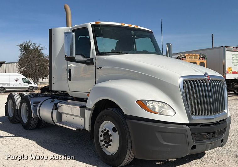 image for item ED5087 2019 International LT625 semi truck