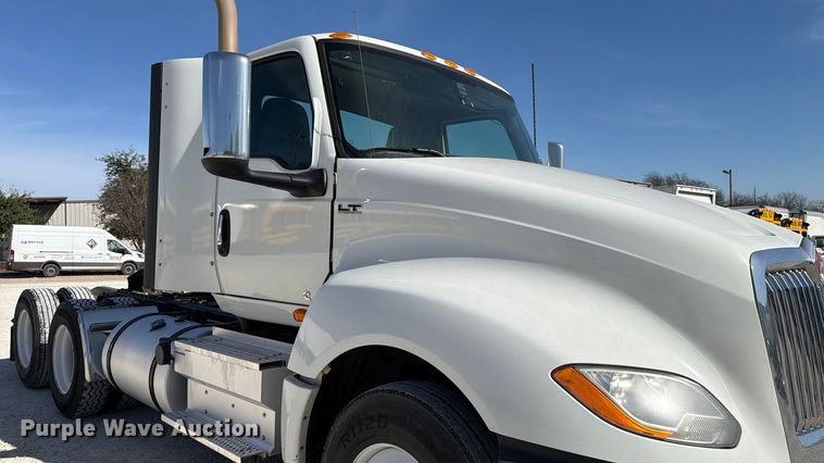 image for item ED5087 2019 International LT625 semi truck