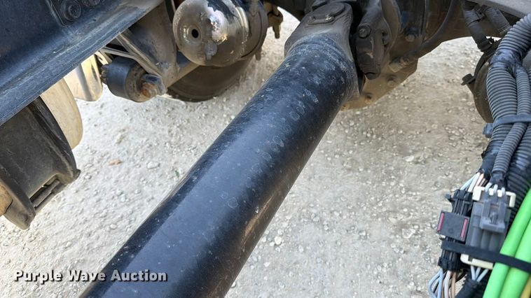 image for item ED5087 2019 International LT625 semi truck