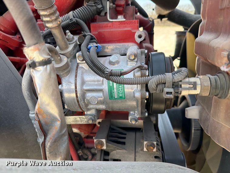 image for item ED5087 2019 International LT625 semi truck