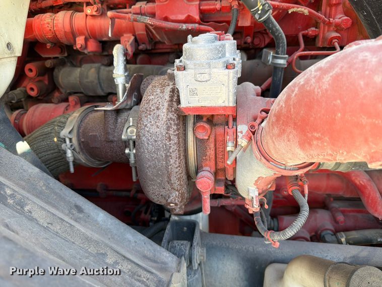 image for item ED5087 2019 International LT625 semi truck