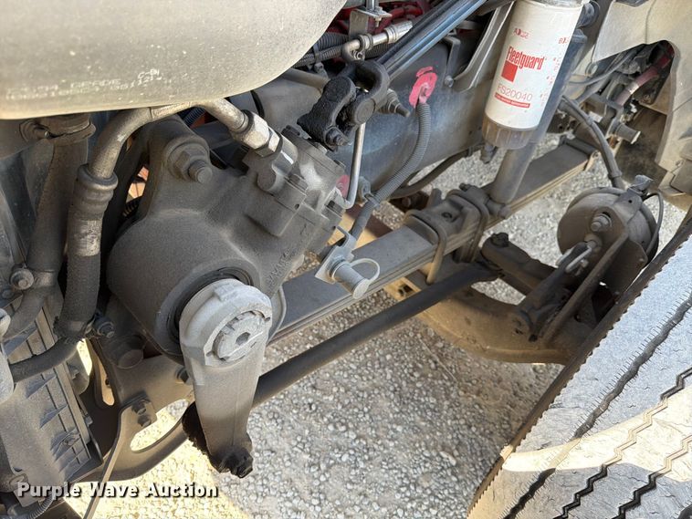 image for item ED5087 2019 International LT625 semi truck