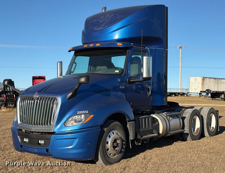 image for item ED5088 2020 International LT625 semi truck