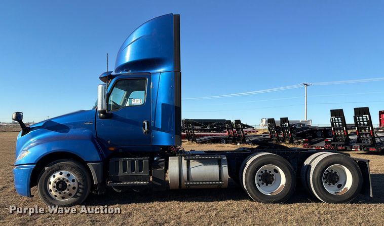 image for item ED5088 2020 International LT625 semi truck