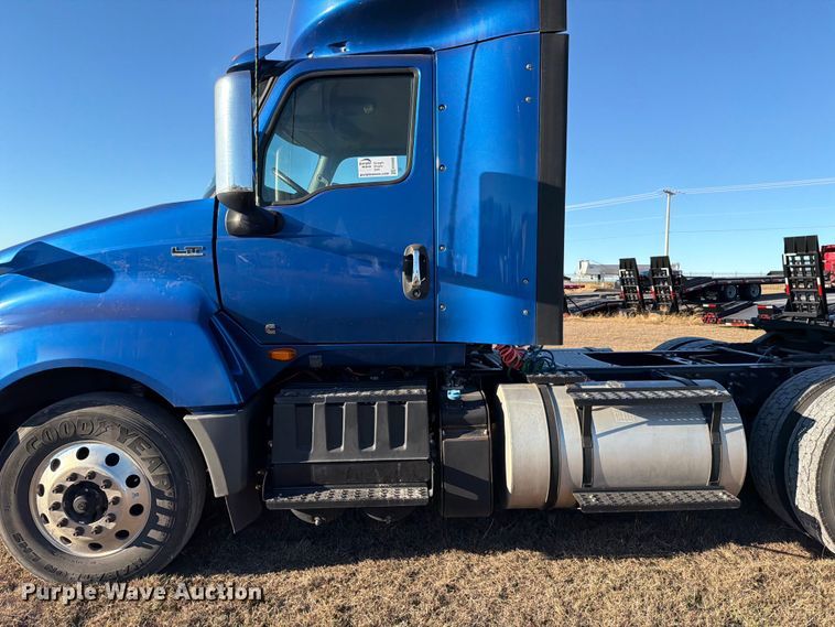 image for item ED5088 2020 International LT625 semi truck