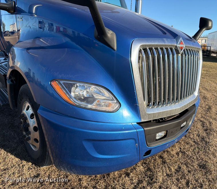 image for item ED5088 2020 International LT625 semi truck