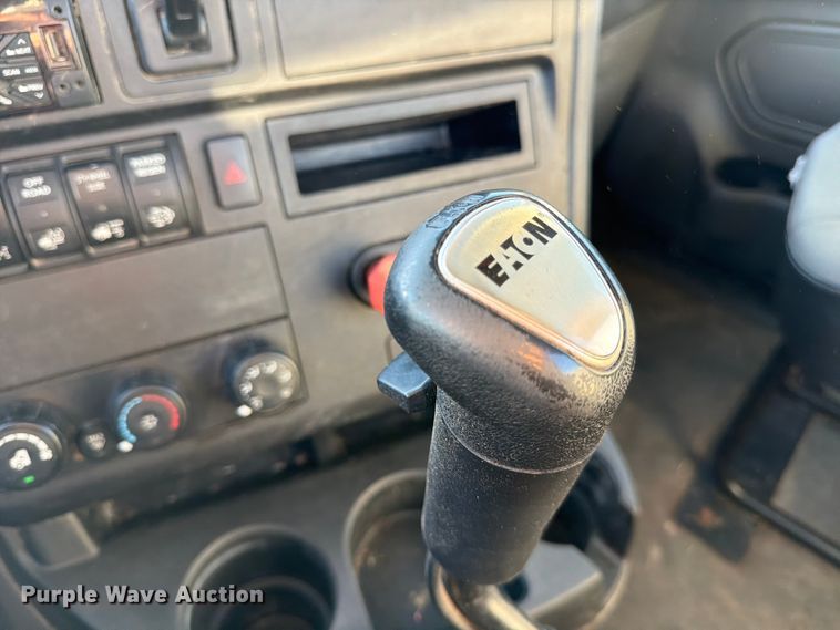 image for item ED5088 2020 International LT625 semi truck