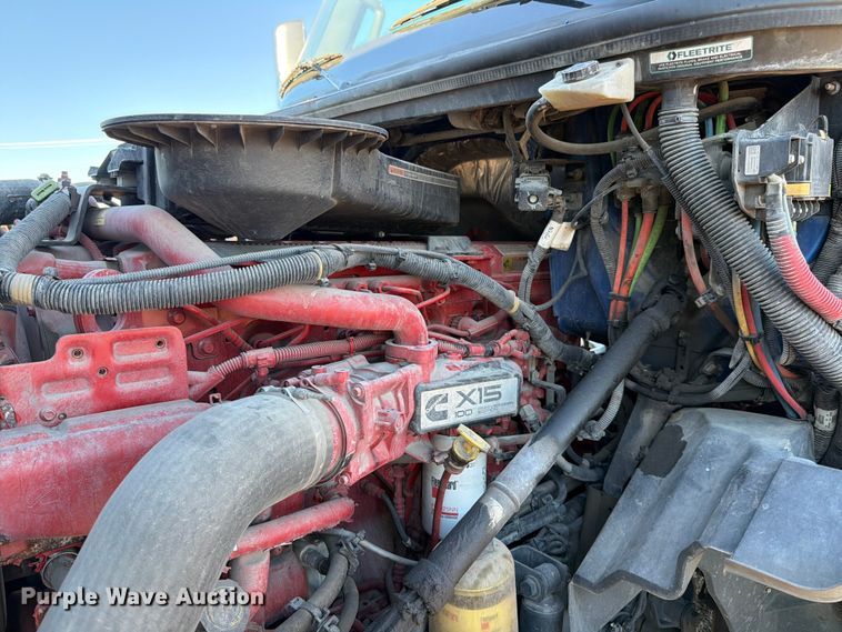 image for item ED5088 2020 International LT625 semi truck