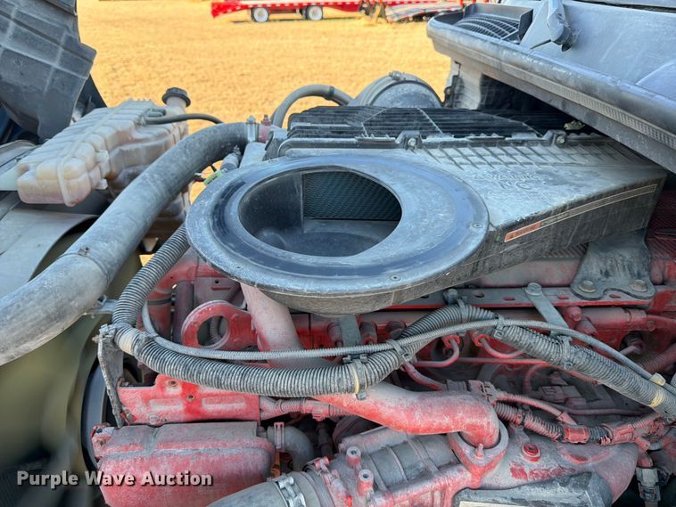 image for item ED5088 2020 International LT625 semi truck