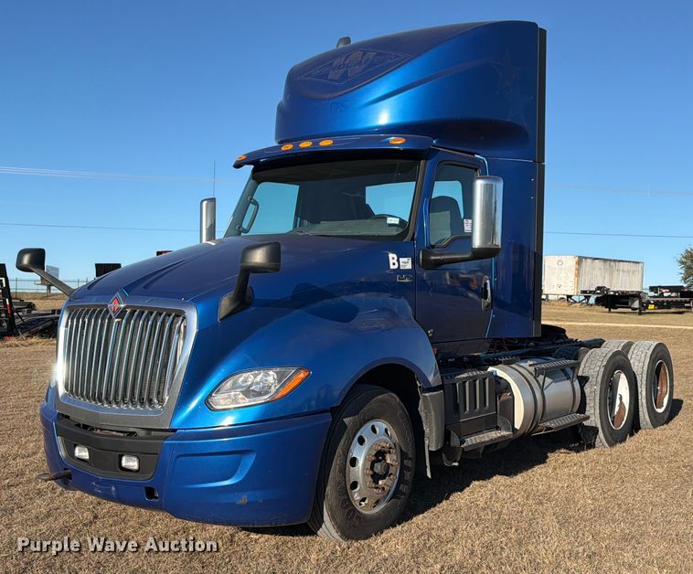 image for item ED5089 2020 International LT625 semi truck