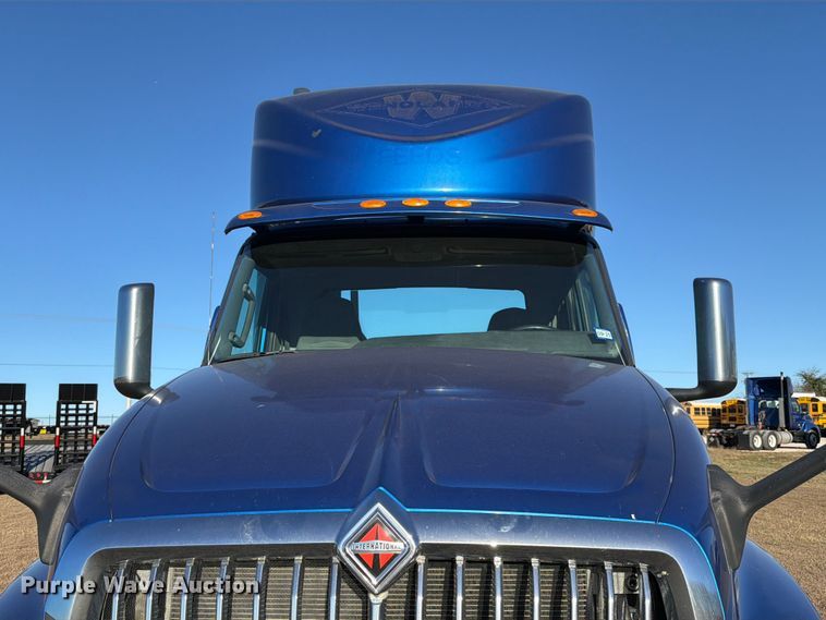 image for item ED5089 2020 International LT625 semi truck