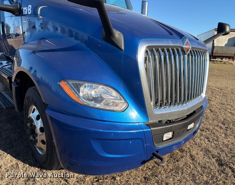 image for item ED5089 2020 International LT625 semi truck