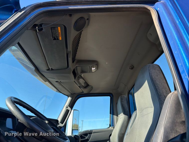 image for item ED5089 2020 International LT625 semi truck