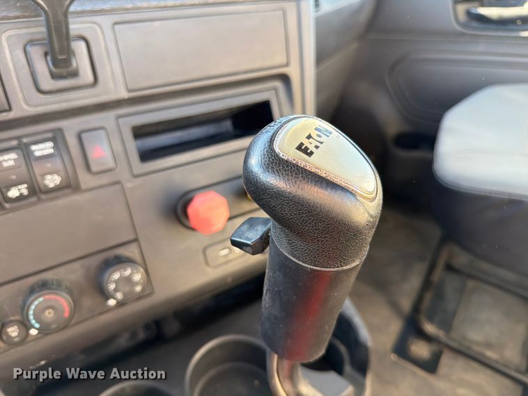 image for item ED5089 2020 International LT625 semi truck