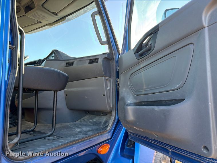 image for item ED5089 2020 International LT625 semi truck