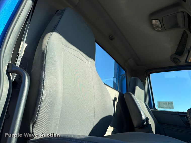 image for item ED5089 2020 International LT625 semi truck