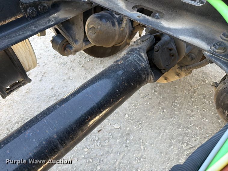 image for item ED5091 2019 International LT625 semi truck