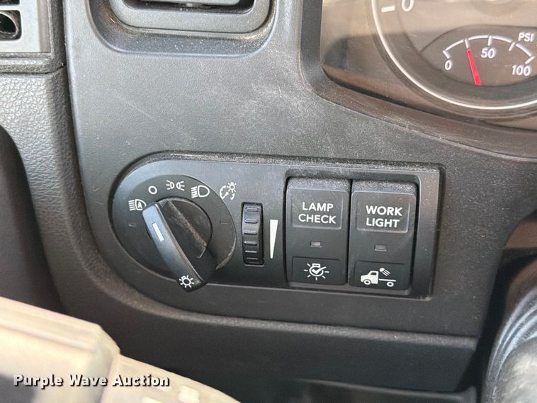 image for item ED5091 2019 International LT625 semi truck