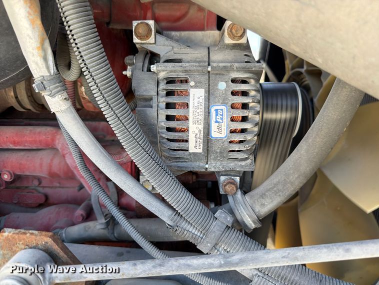 image for item ED5091 2019 International LT625 semi truck