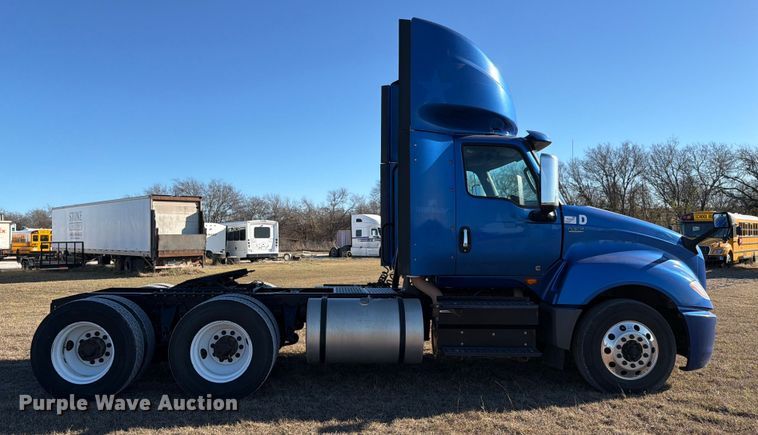 image for item ED5092 2020 International LT625 semi truck