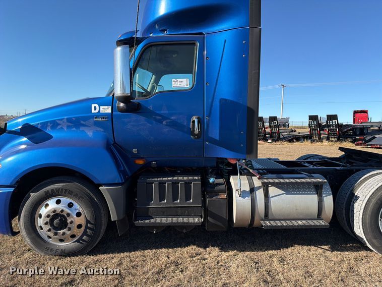 image for item ED5092 2020 International LT625 semi truck