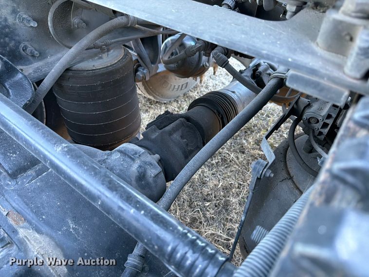 image for item ED5092 2020 International LT625 semi truck