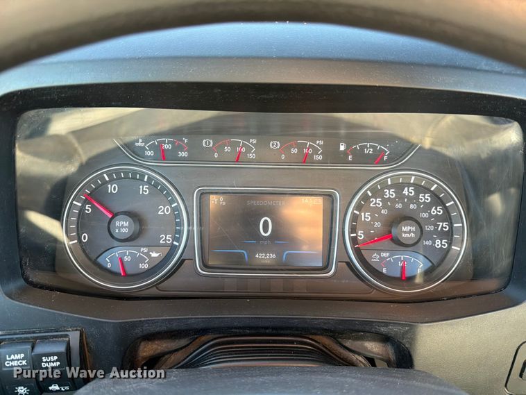 image for item ED5092 2020 International LT625 semi truck