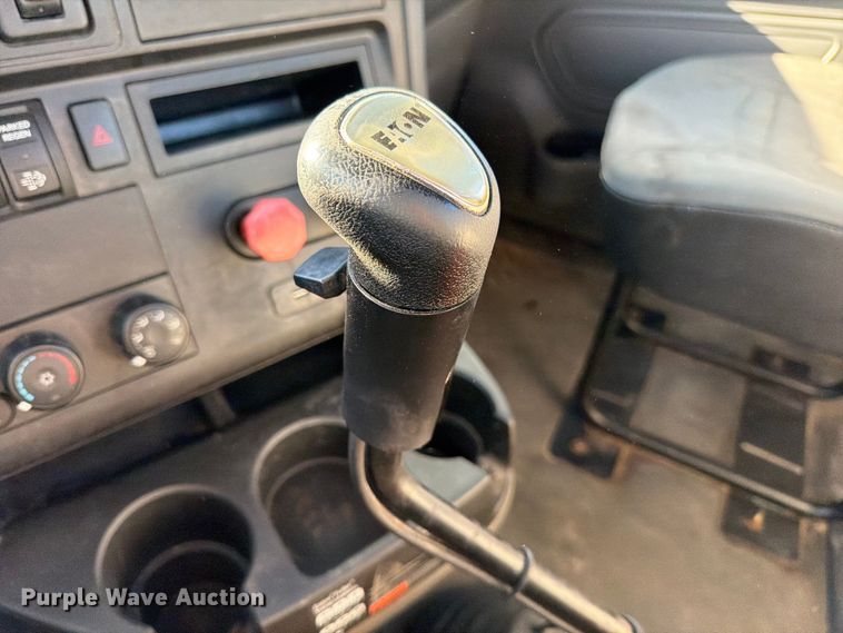 image for item ED5092 2020 International LT625 semi truck