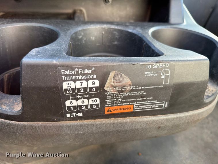 image for item ED5092 2020 International LT625 semi truck