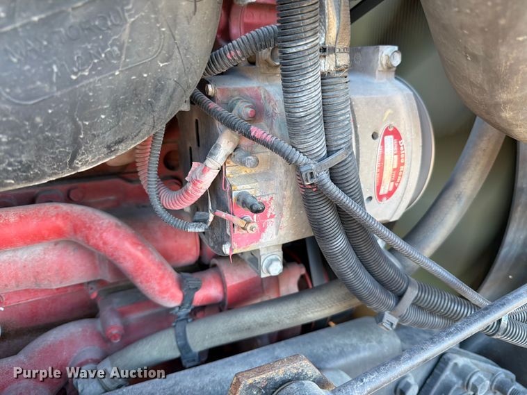 image for item ED5092 2020 International LT625 semi truck