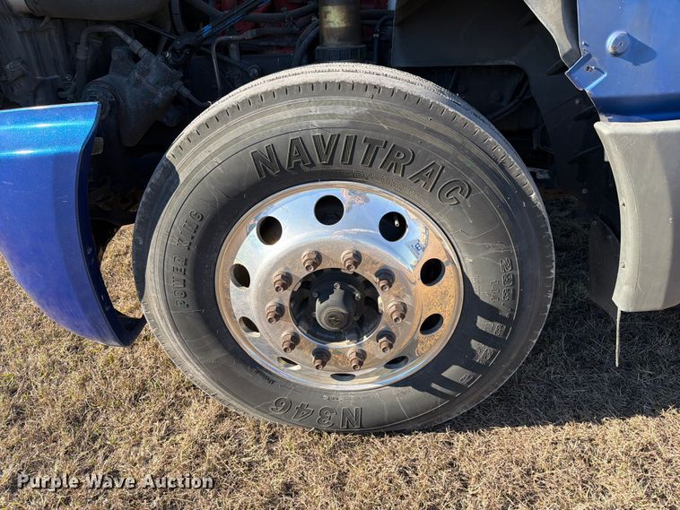 image for item ED5092 2020 International LT625 semi truck