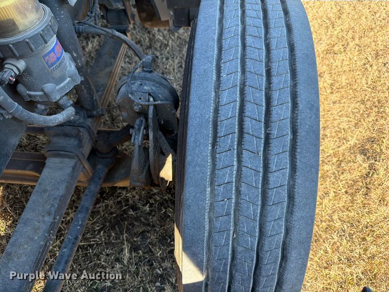 image for item ED5092 2020 International LT625 semi truck