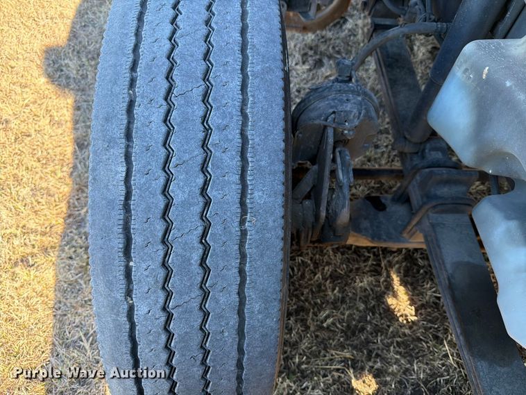 image for item ED5092 2020 International LT625 semi truck