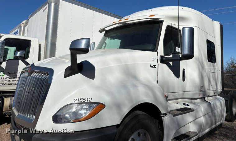 image for item ED5093 2018 International LT625 semi truck