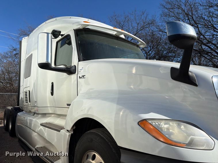 image for item ED5093 2018 International LT625 semi truck