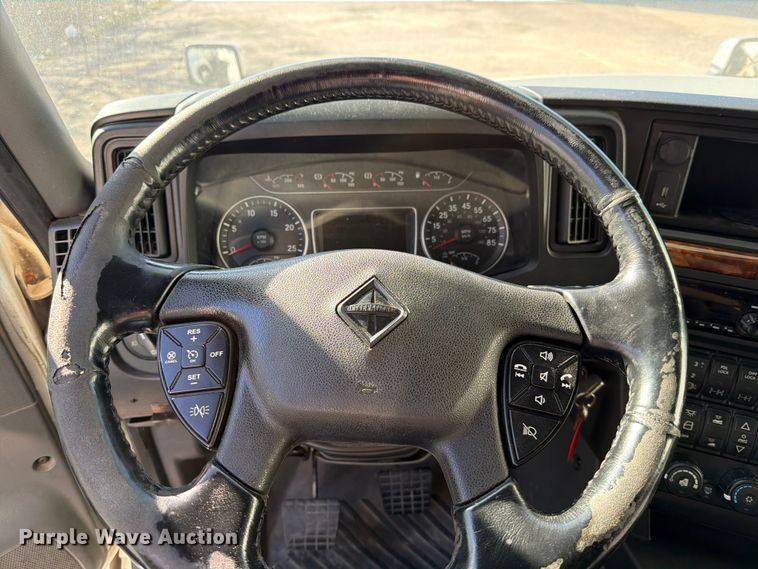 image for item ED5093 2018 International LT625 semi truck