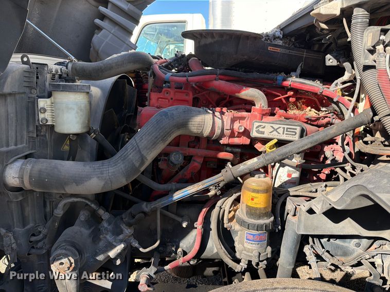 image for item ED5093 2018 International LT625 semi truck