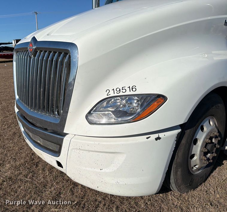 image for item ED5094 2019 International LT625 semi truck