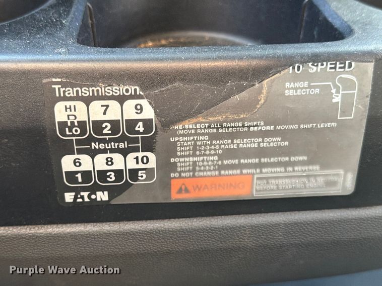 image for item ED5094 2019 International LT625 semi truck