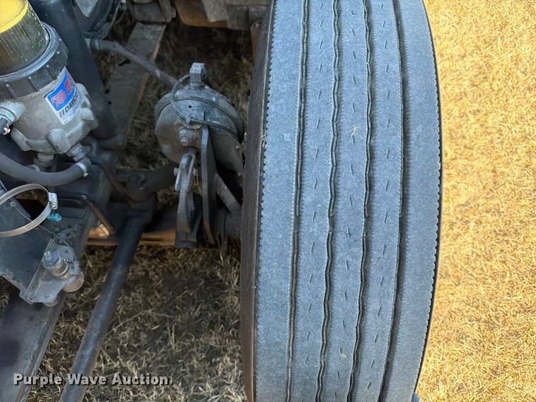 image for item ED5094 2019 International LT625 semi truck