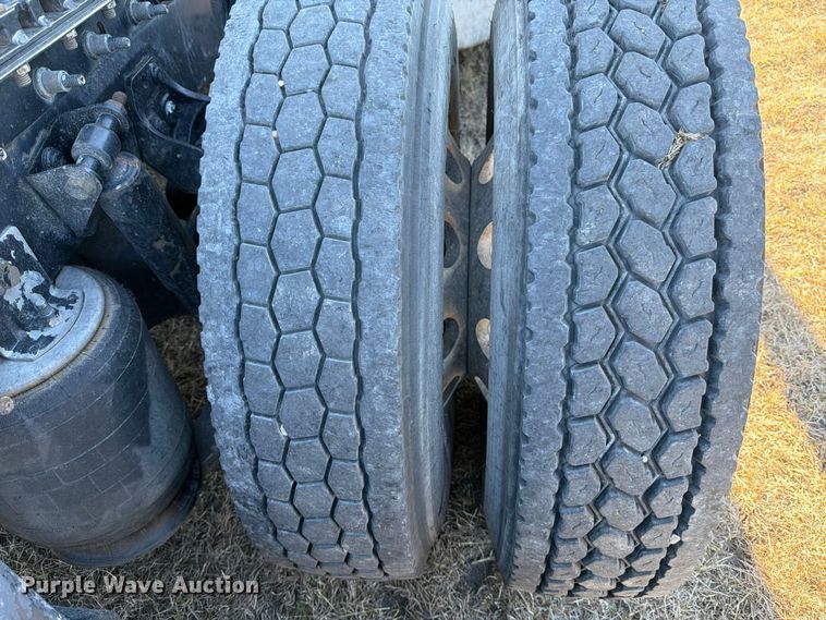 image for item ED5094 2019 International LT625 semi truck